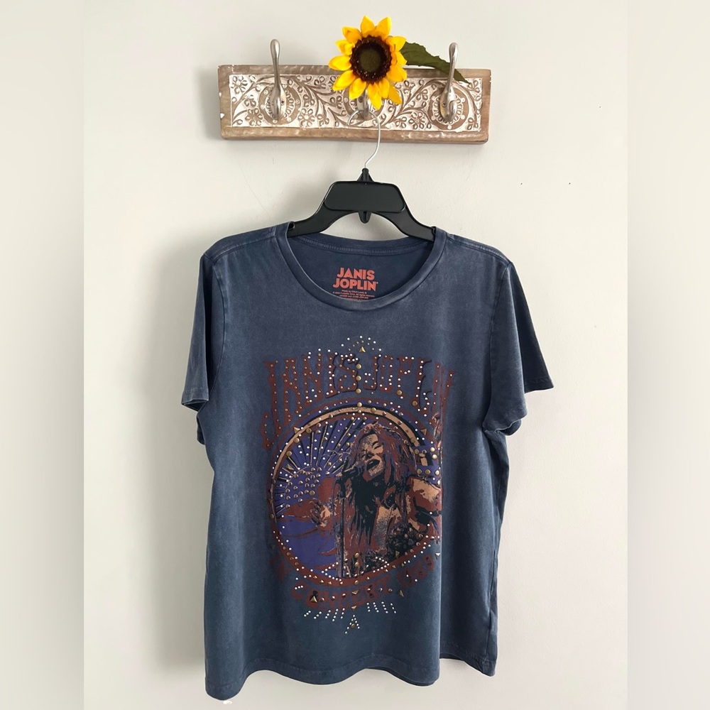 LUCKY BRAND Women’s Janis Joplin Tee-Size Large-Studded Graphic Rock Boho Shirt - Picture 3 of 12